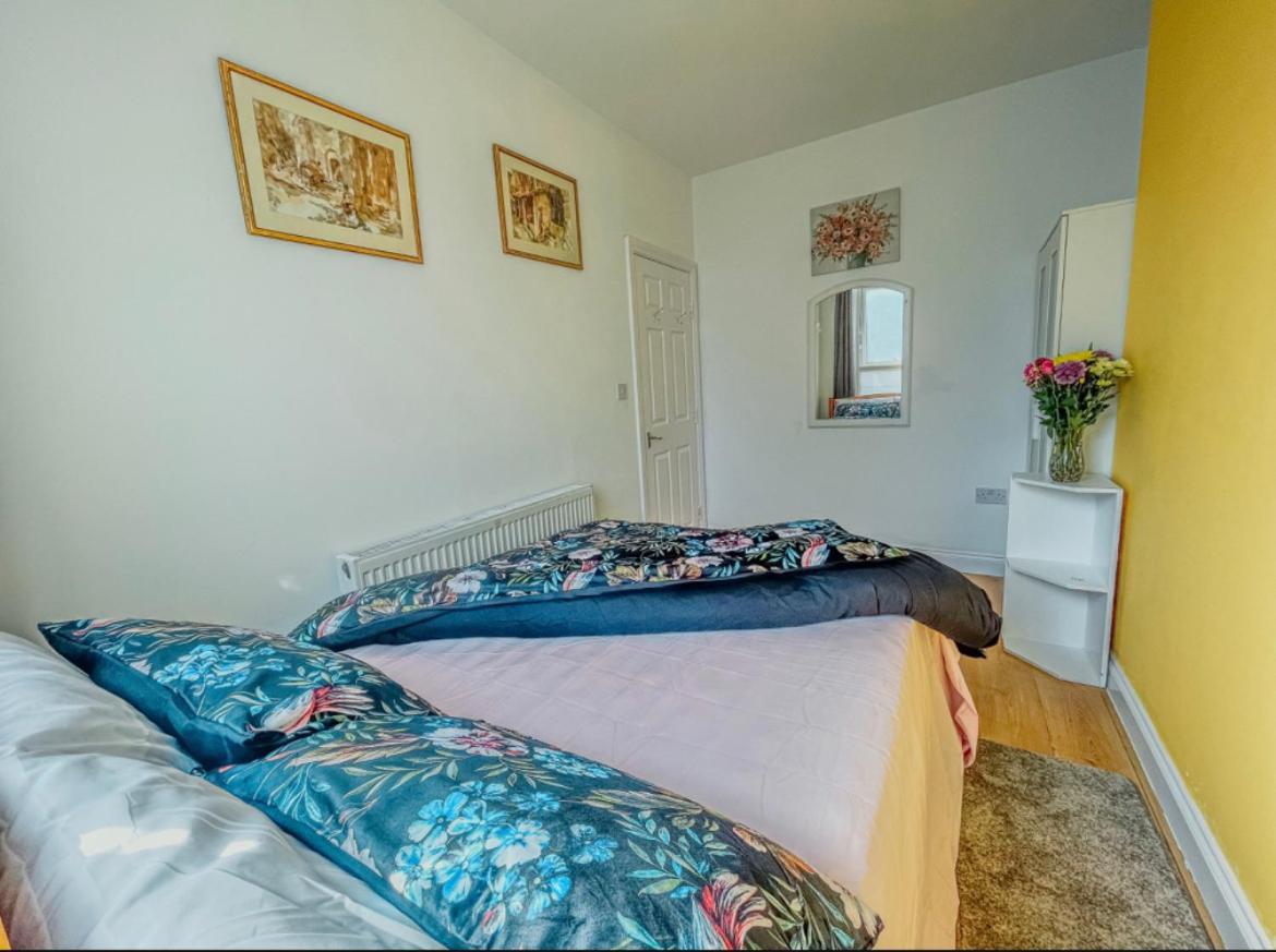 1 Bed Cozy Apartment