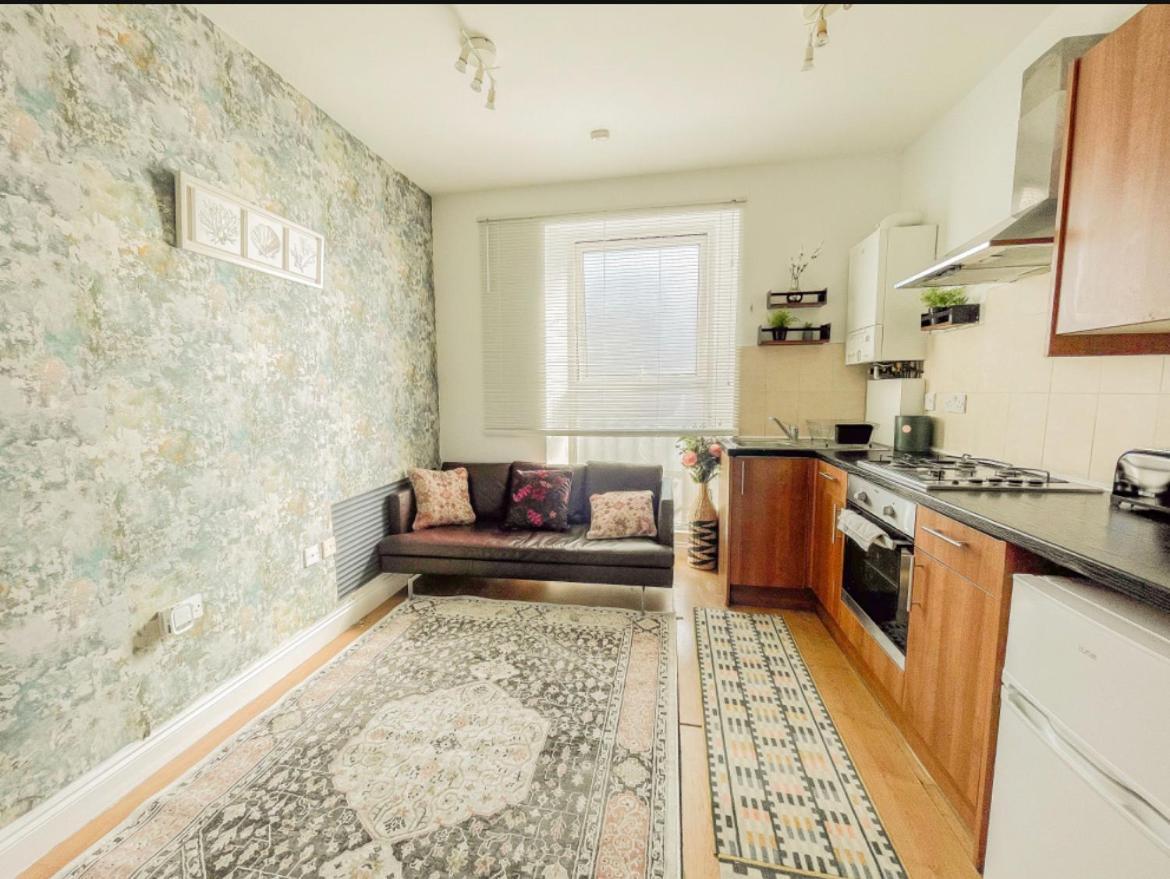 1 Bed Cozy London