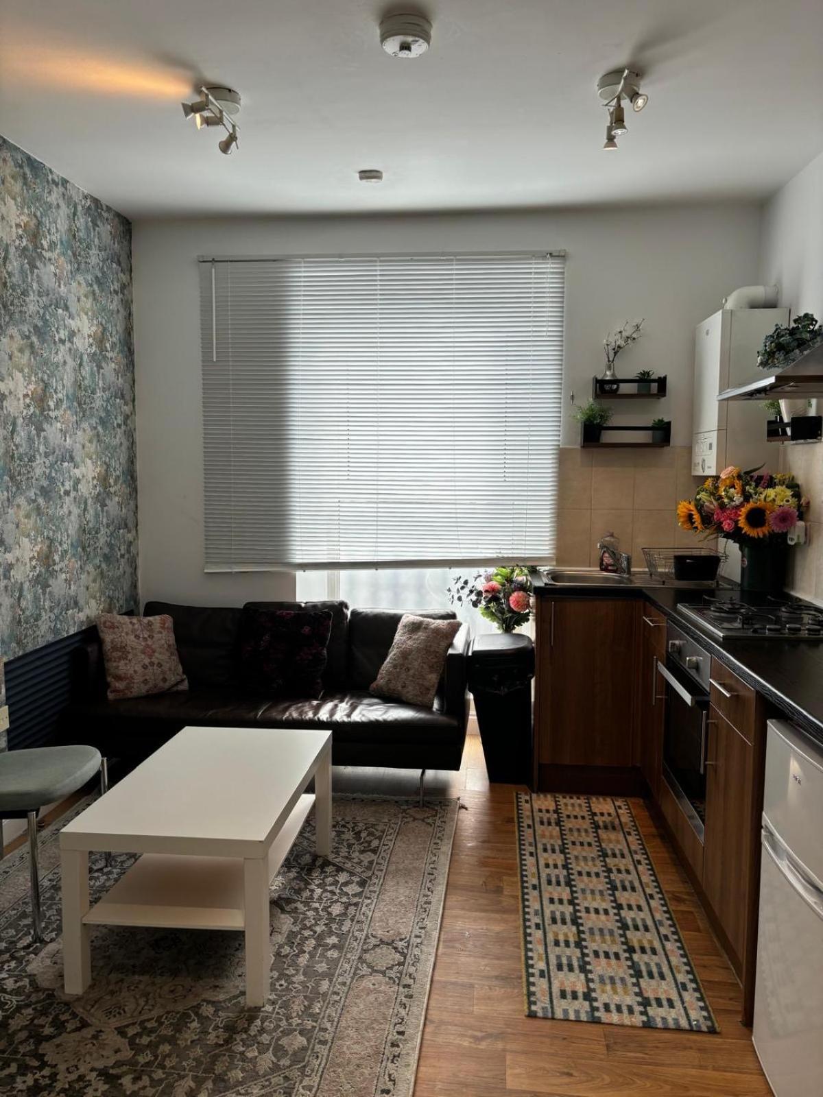 1 Bed Cozy Apartment London