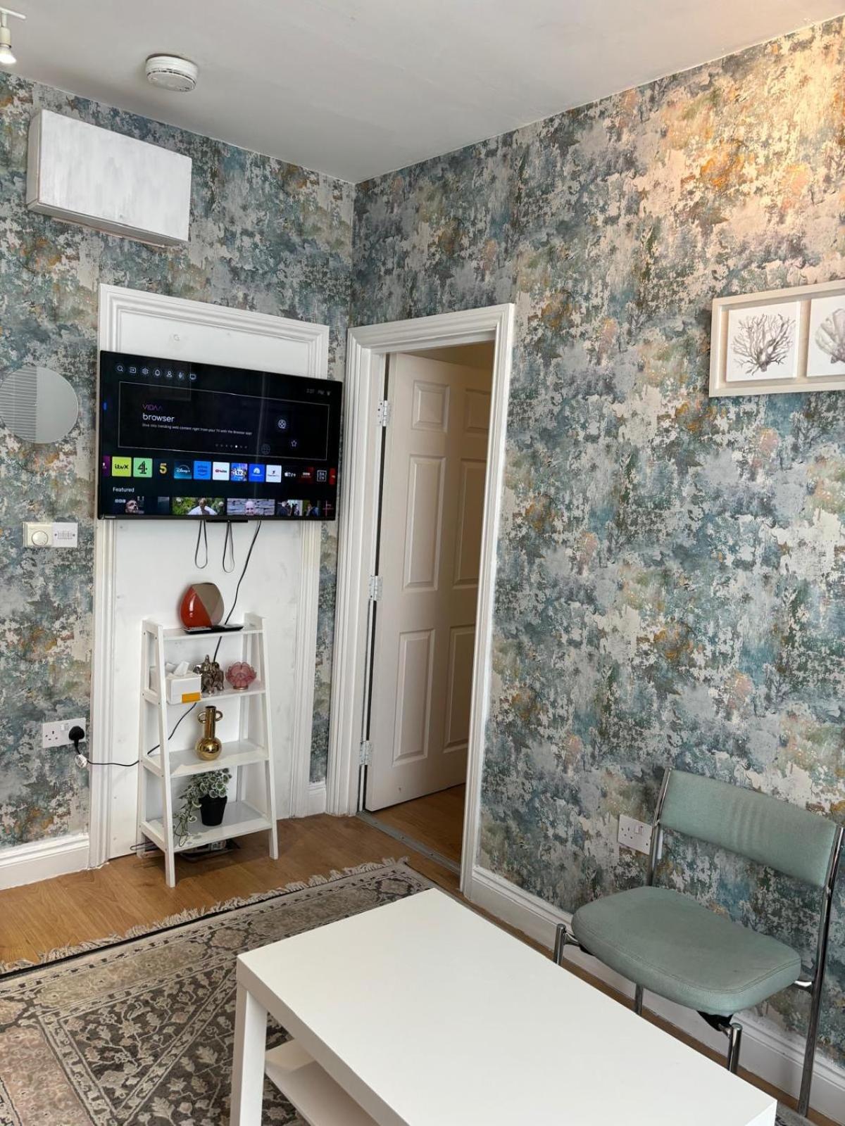 1 Bed Cozy London